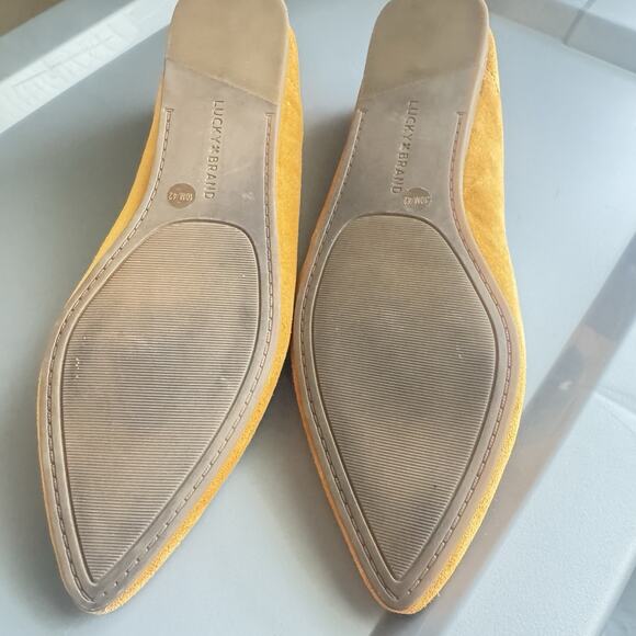 Lucky Brand Suede Burnt Mustard Point Toe Flats Women’s - Picture 2 of 5